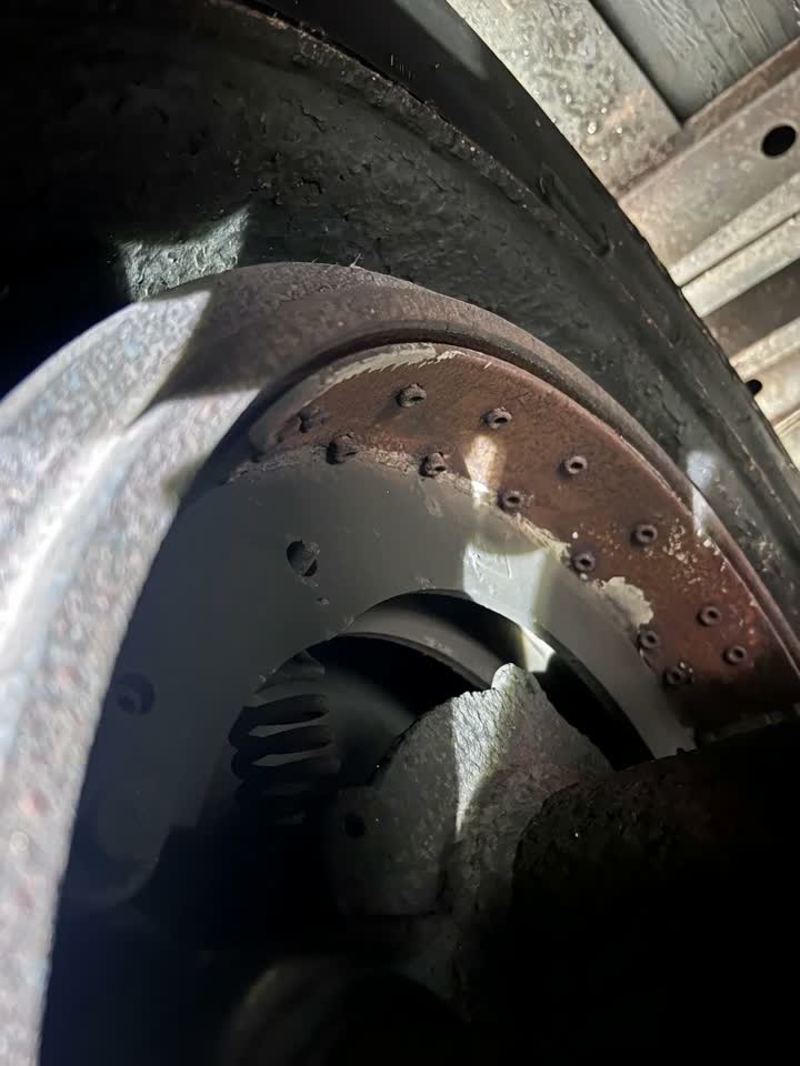 Brake shoe and drum wear check — US-31 yard · Greenwood, IN