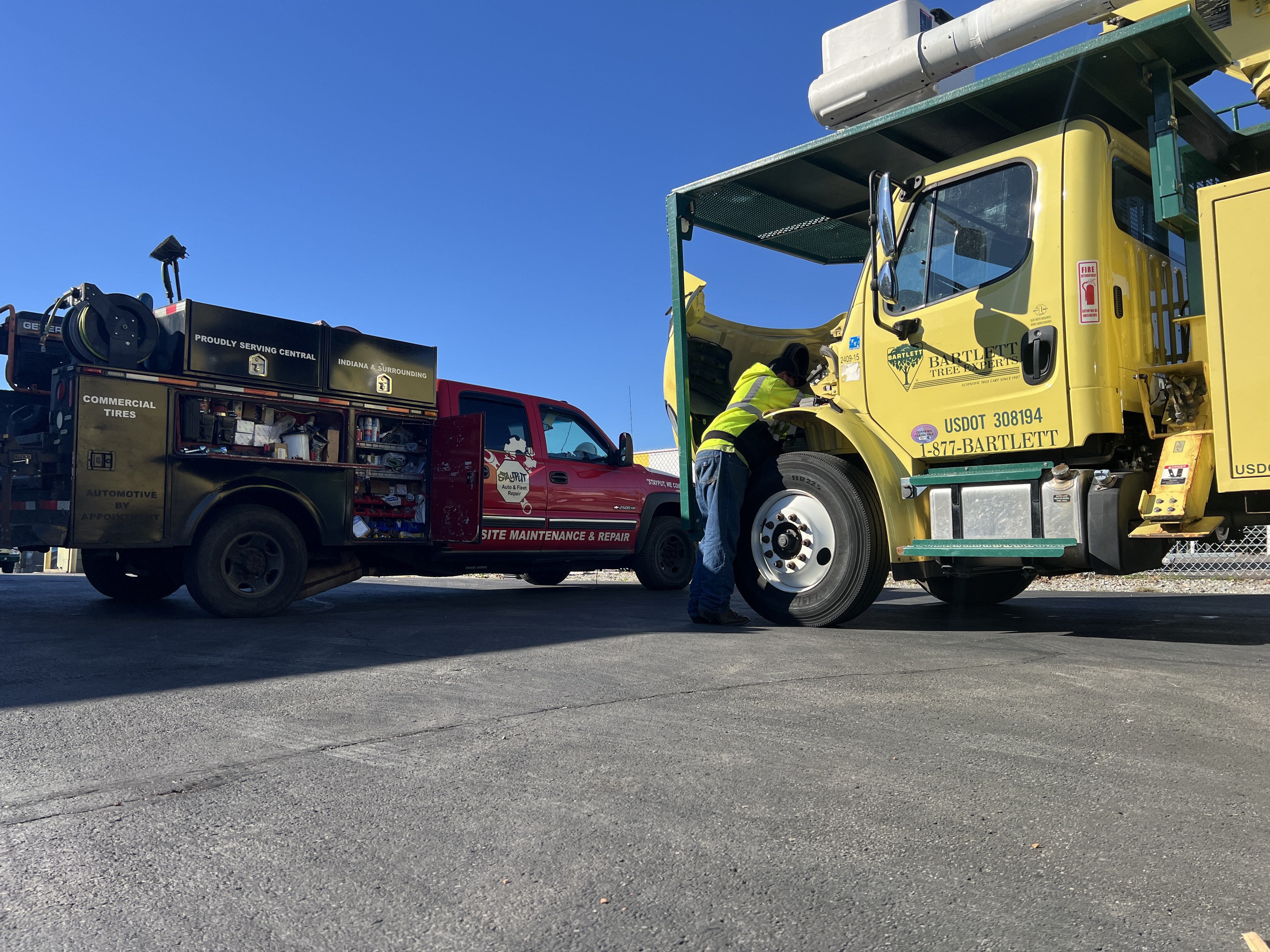 StayPut Fleet Service truck providing on-site fleet maintenance